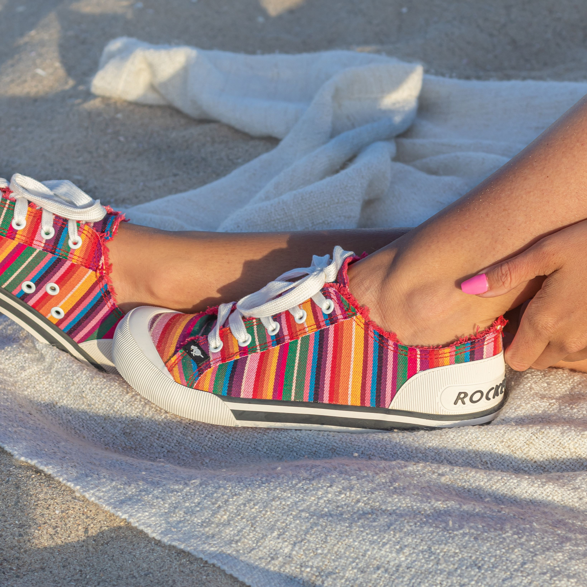Jazzin Rainbow Sneaker - Rocket Dog