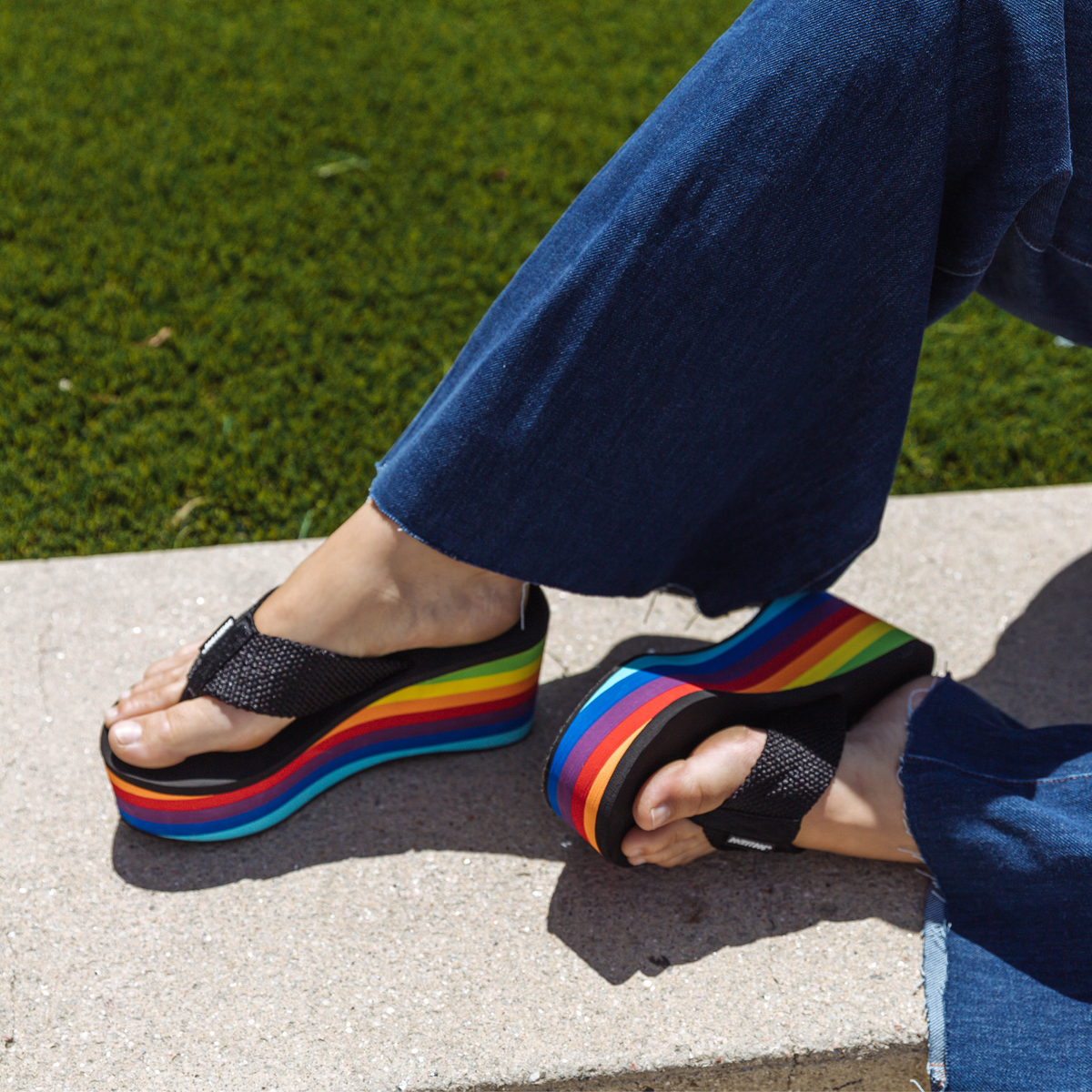 Crush Rainbow Black Platform Flip Flop  Rocket Dog - Rocket Dog