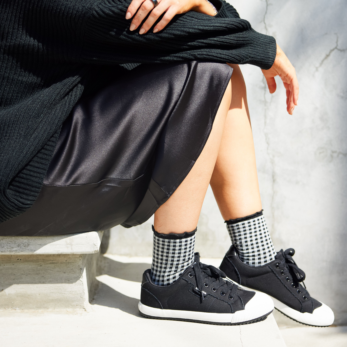 Cheery Black Low Profile Sneaker - Rocket Dog